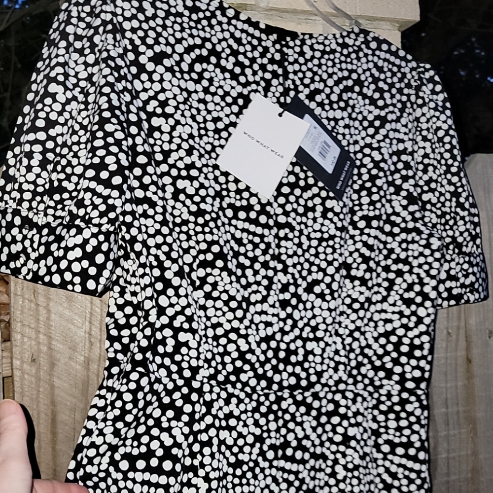 New!Black & White Polka Dot Midi dress - Picture 6 of 11